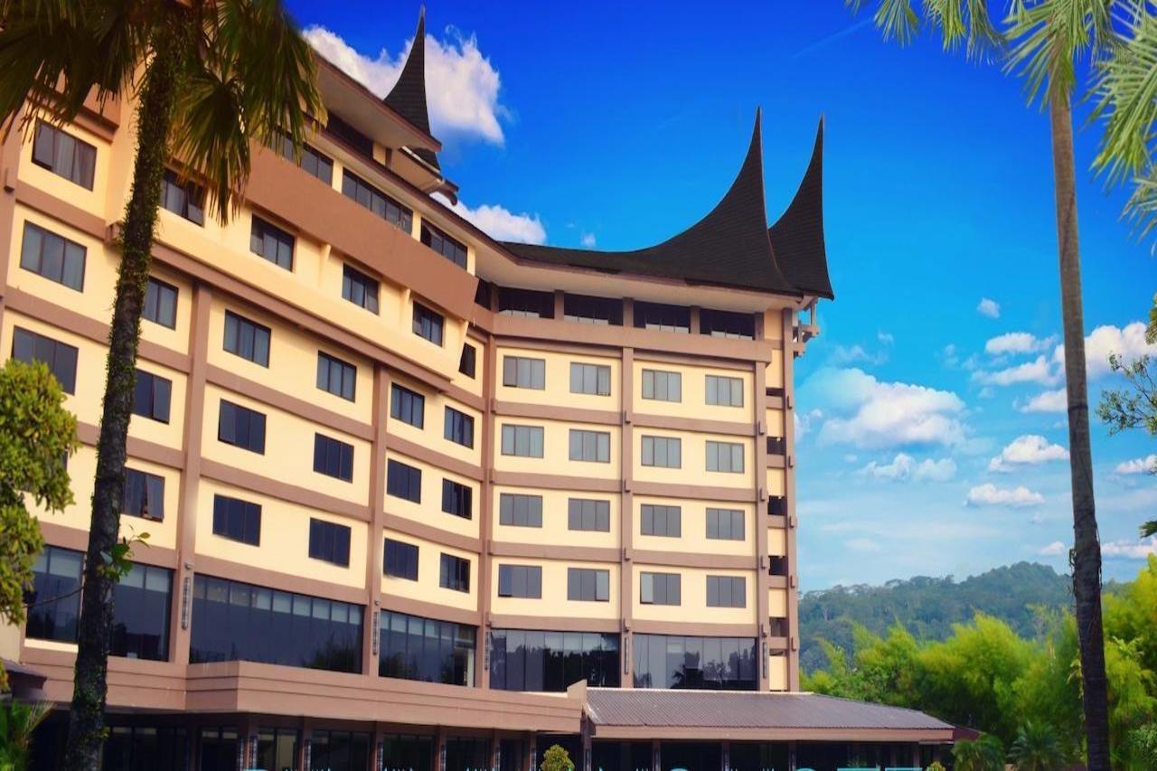 Kyriad Bumiminang Hotel Padang  Eksteriør billede