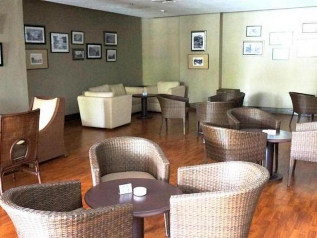 Kyriad Bumiminang Hotel Padang  Eksteriør billede