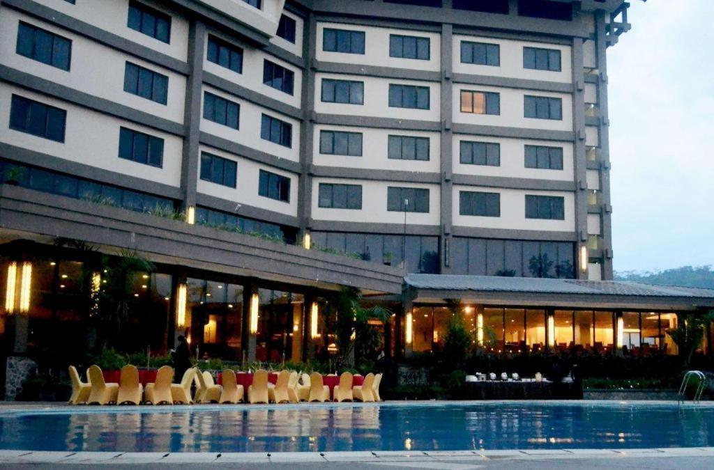 Kyriad Bumiminang Hotel Padang  Eksteriør billede