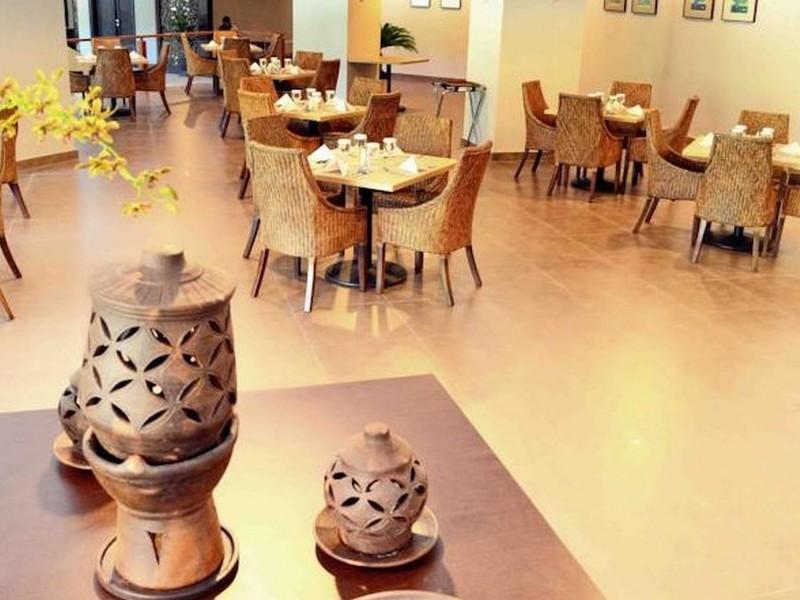 Kyriad Bumiminang Hotel Padang  Eksteriør billede