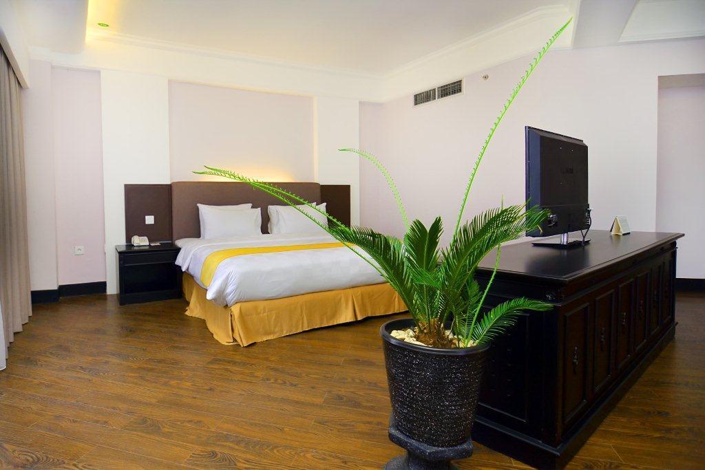 Kyriad Bumiminang Hotel Padang  Eksteriør billede